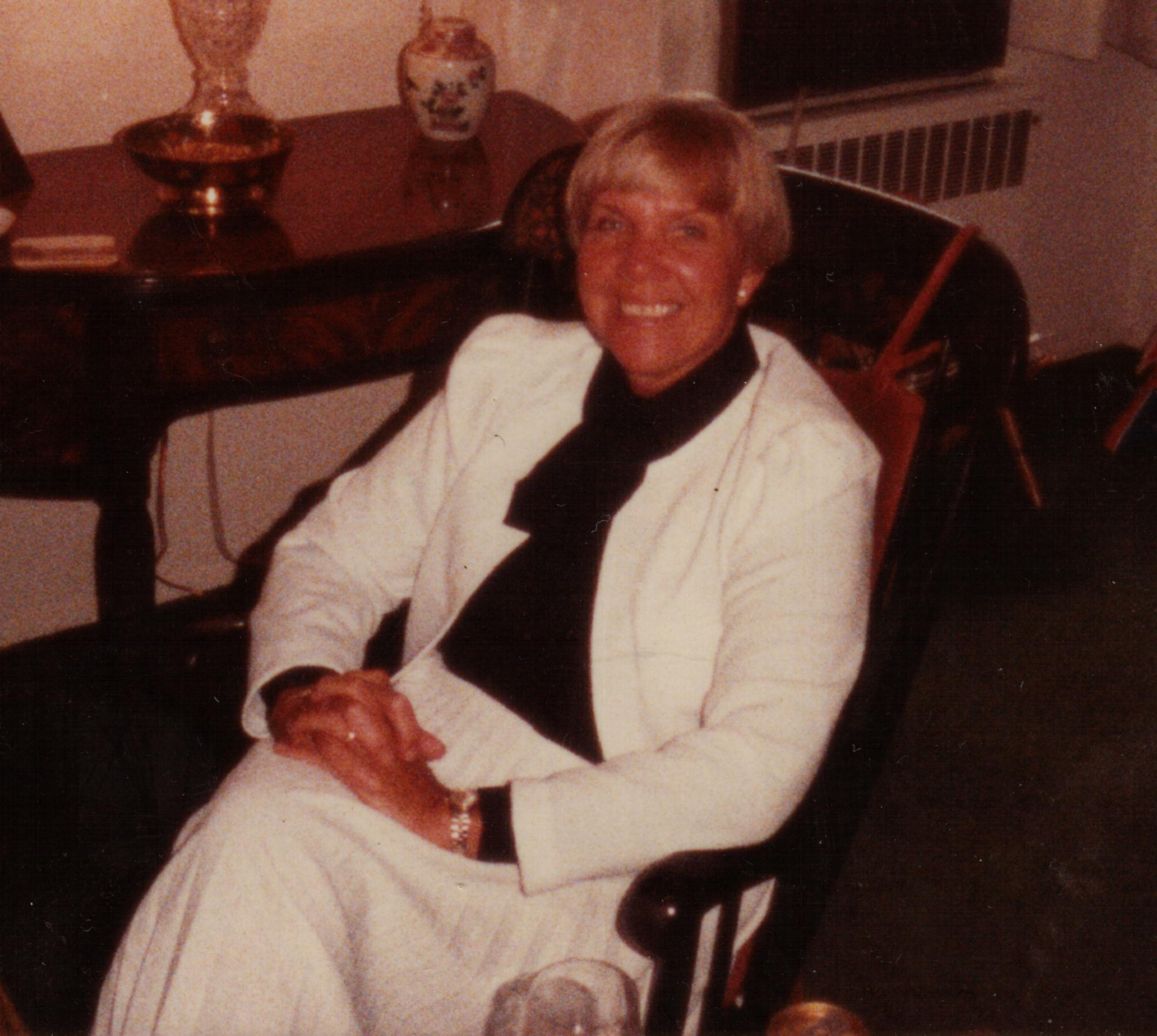 1990 Mom.jpg